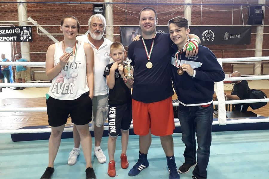 Halasi érmek a Matyó Kupáról