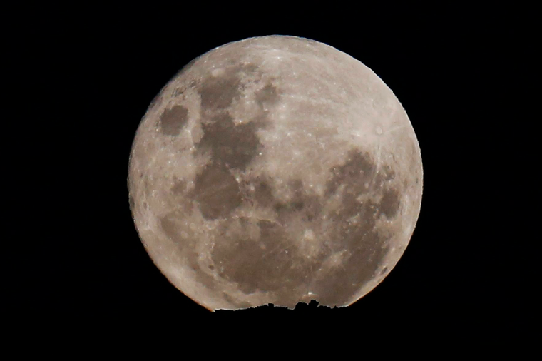 Az évszázad holdfogyatkozása jön