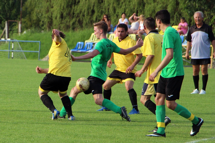 Egy tucat gól a tázlári kapuban