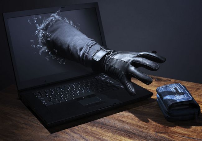 Csalók küldenek értesítéseket a NAV nevében