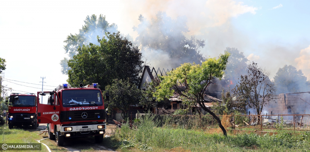 Gyűjtés a tűzkárosult fehértói családnak