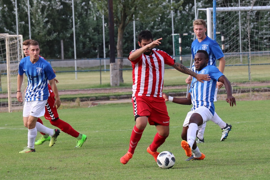 Döntetlennel mutatkozott be a KFC új edzője (galéria)