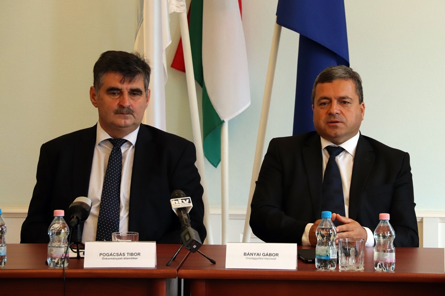 (►) Bejelentették: börtön létesül a Szegedi úton 