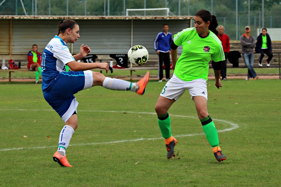 Harcos Halas, gólerős Jánoshalma a női focirangadón (galéria)