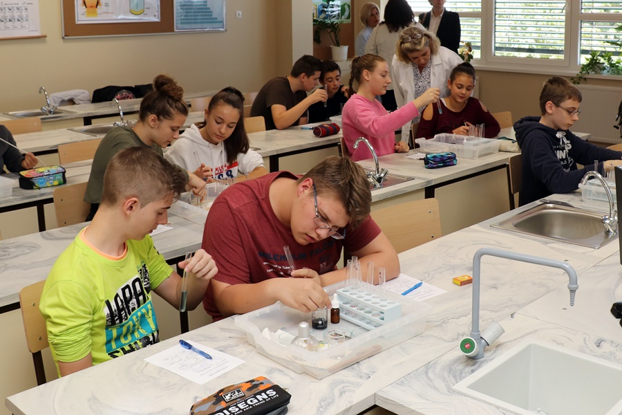 Átadták a Központi-iskola új épületszárnyát (galéria)