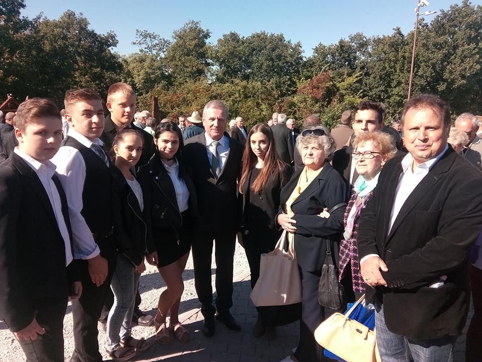 Dékánisok Pákozdon, miniszteri üzenet a diákoknak