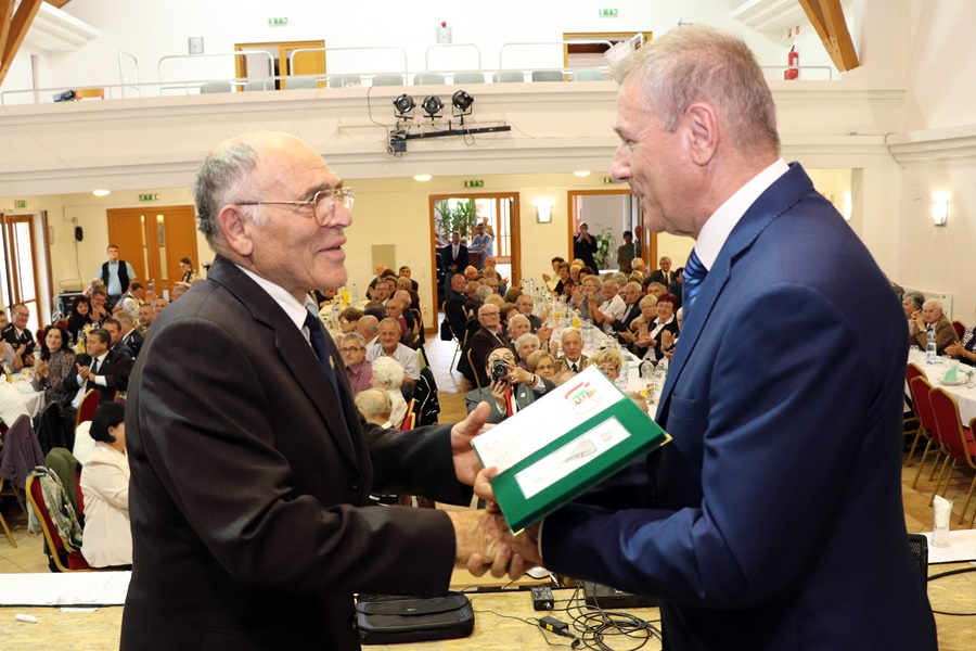 Jánoshalmán vendégeskedett a honvédelmi miniszter (galéria)