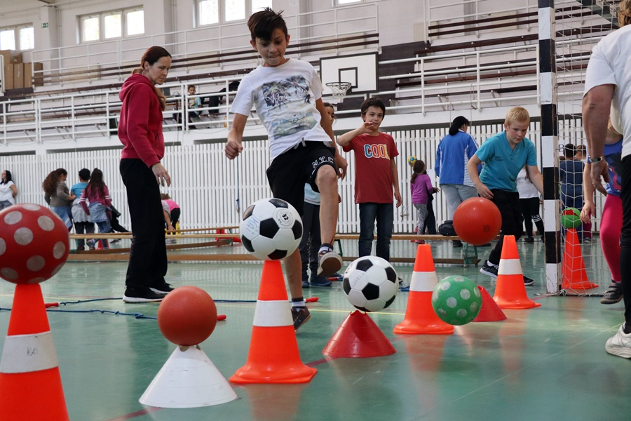 Különleges sportdélelőtt a Kertvárosi-iskolában (galéria)