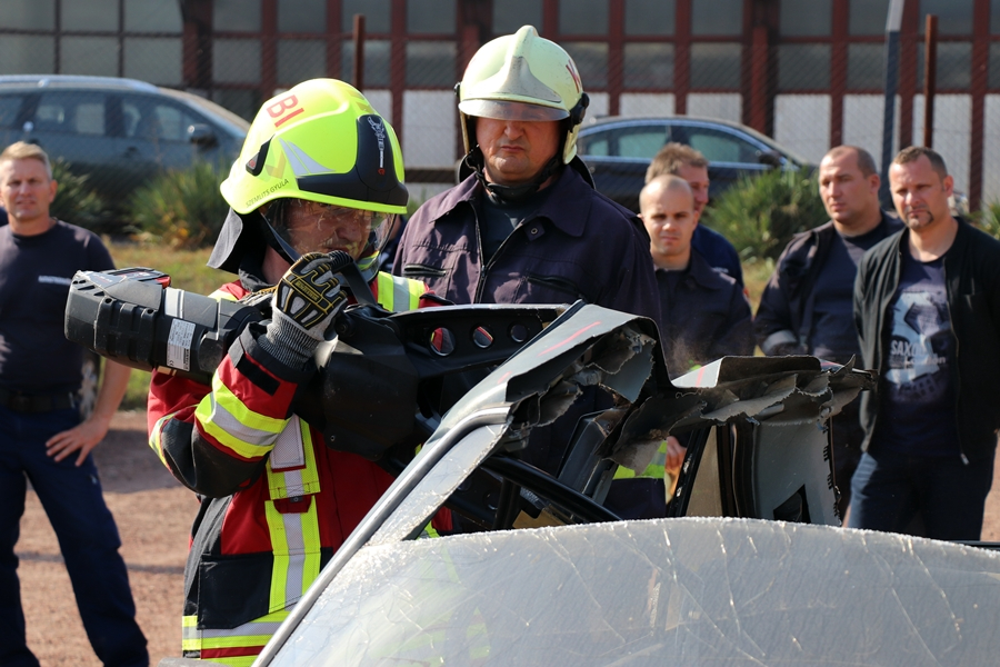 A műszaki mentések eszközeivel ismerkedtek (galéria)
