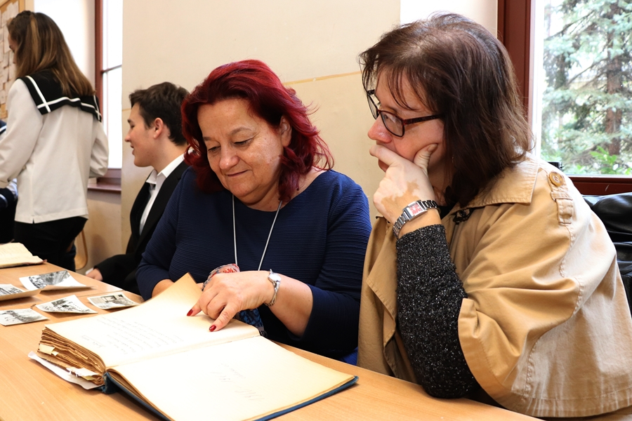 Kiállítás és a Szilády 3.1(galéria)