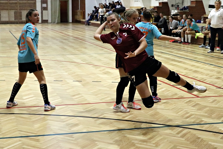 A hajrában vesztette el a rangadót az UKSC (galéria)