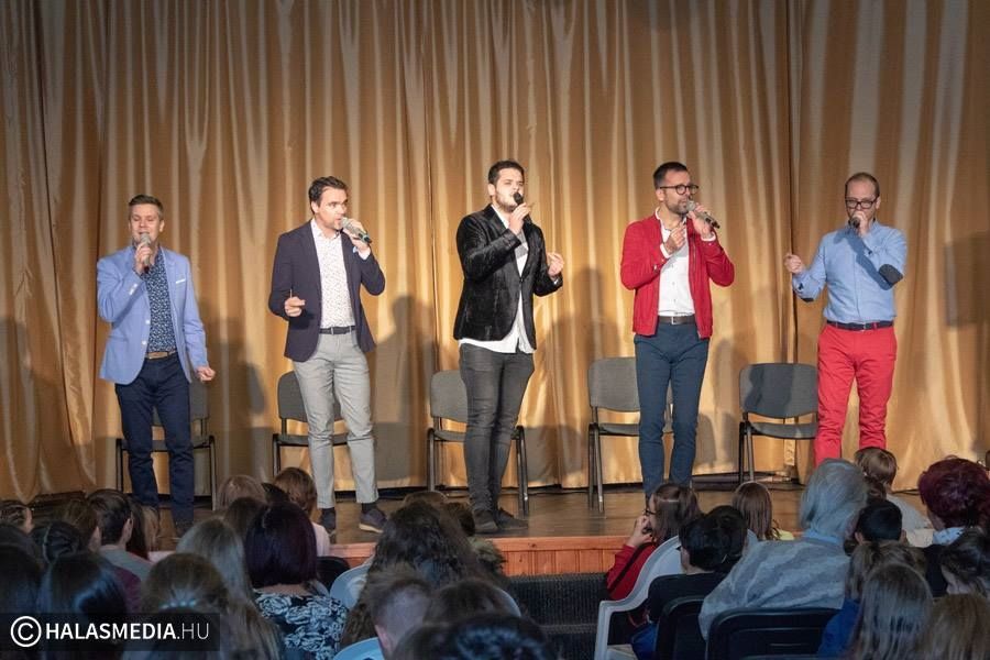 Mi fán terem az acapella? 