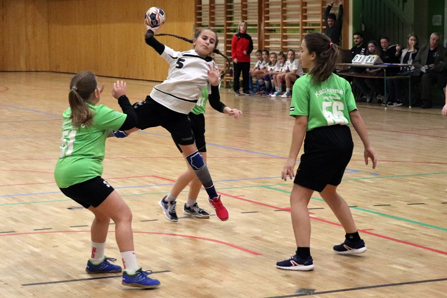 Két mérkőzés, 54 dobott gól (galéria)