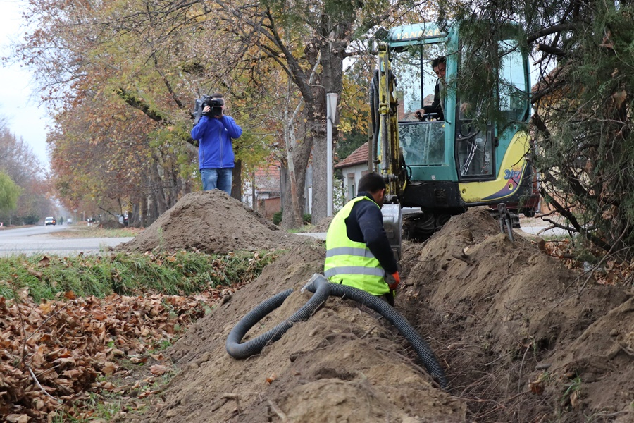 Készül a Jókai utca új közvilágítása
