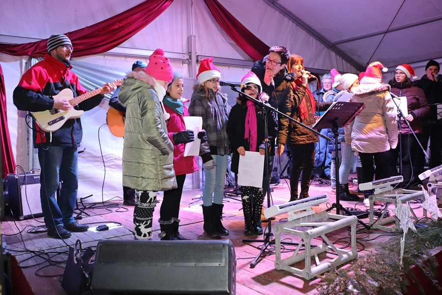 Fazekas-előkarácsony az Adventi Főtéren (galéria)