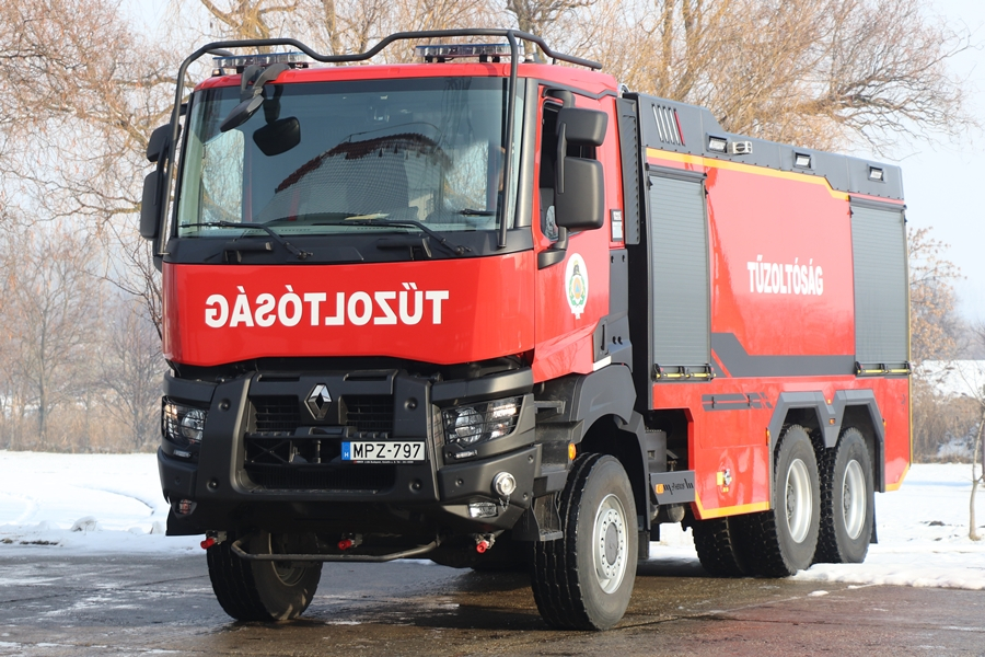 Új vízszállító a halasi tűzoltóságon