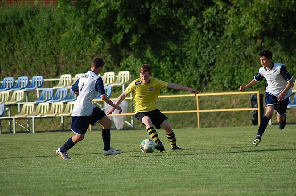 Hattal lettek elsők