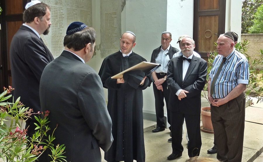 A holokauszt áldozataira emlékeztek