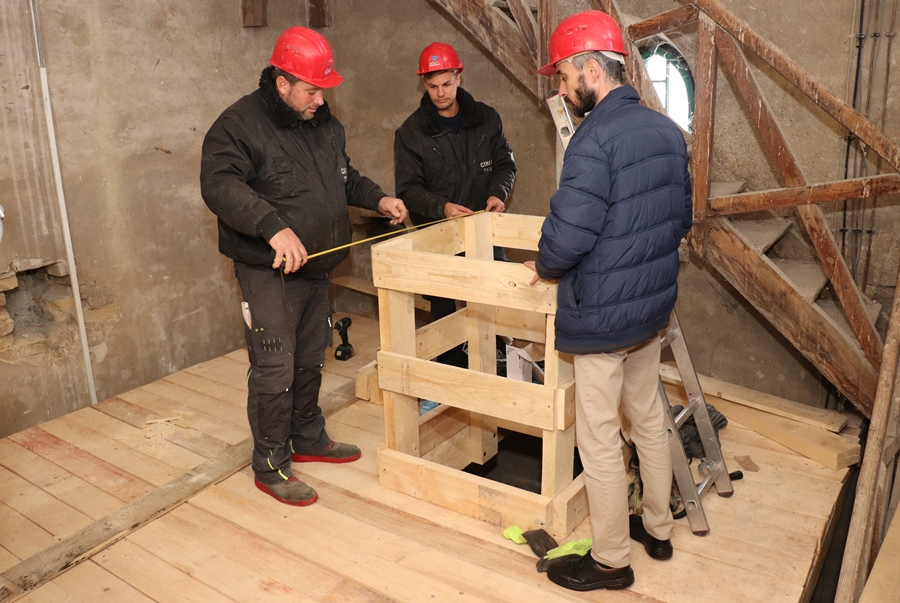 Megkezdődött a városházi kilátó kialakítása