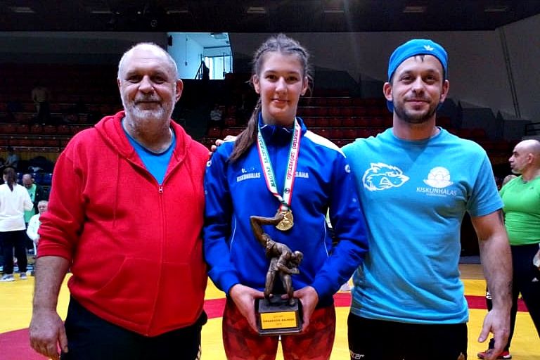 Felhő Viki országos bajnoksága