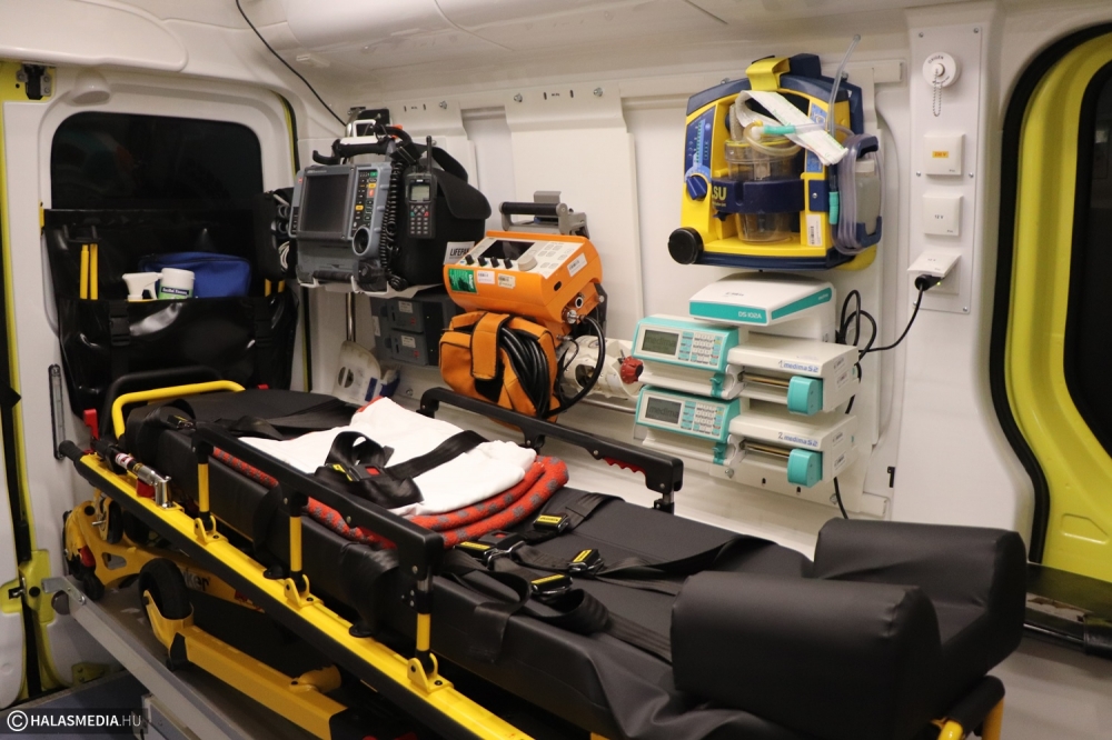 Mentőautót és mentési pontot kapott Tompa