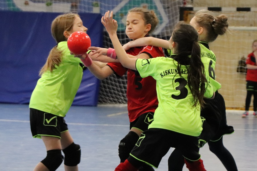 Szivacskézilabda a Tekó sportcsarnokában (galéria)