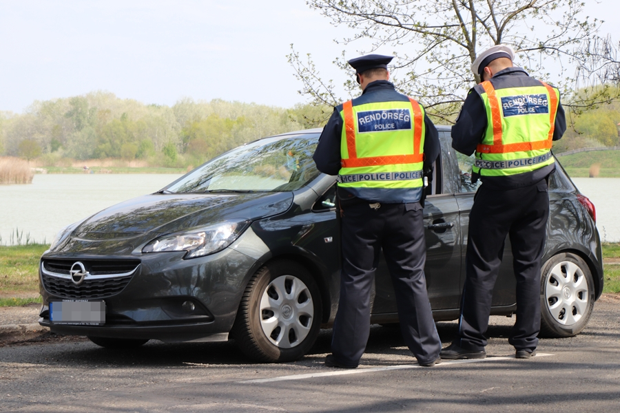 Péntektől indul a húsvéti rendőri akció (galéria)