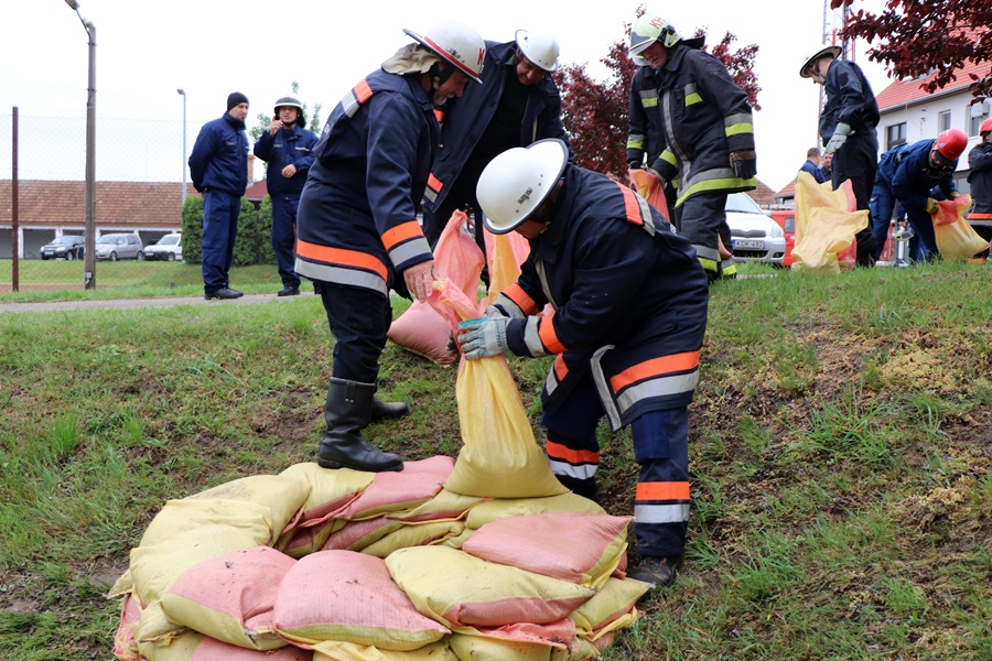 Tüzes Kunok: újraminősítő gyakorlaton bizonyítottak (galéria)