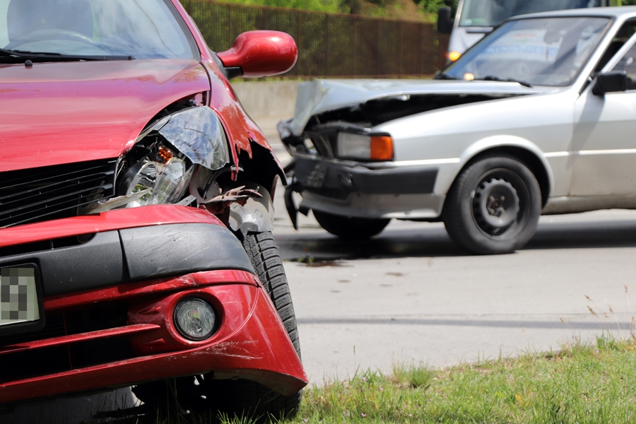Audi és Renault karambolja a Semmelweis téren (galéria)