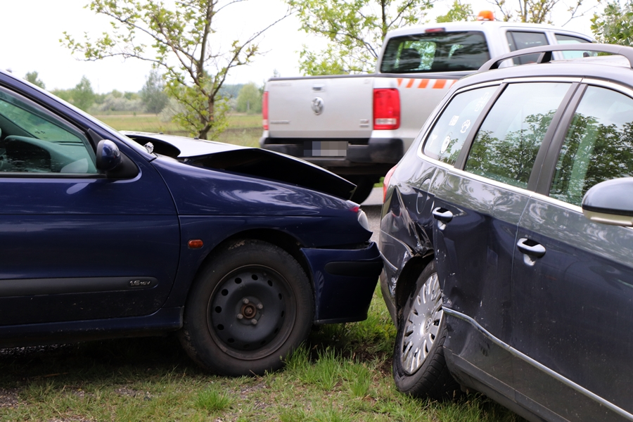 Renault és VW karambolja Kiskunhalas közelében