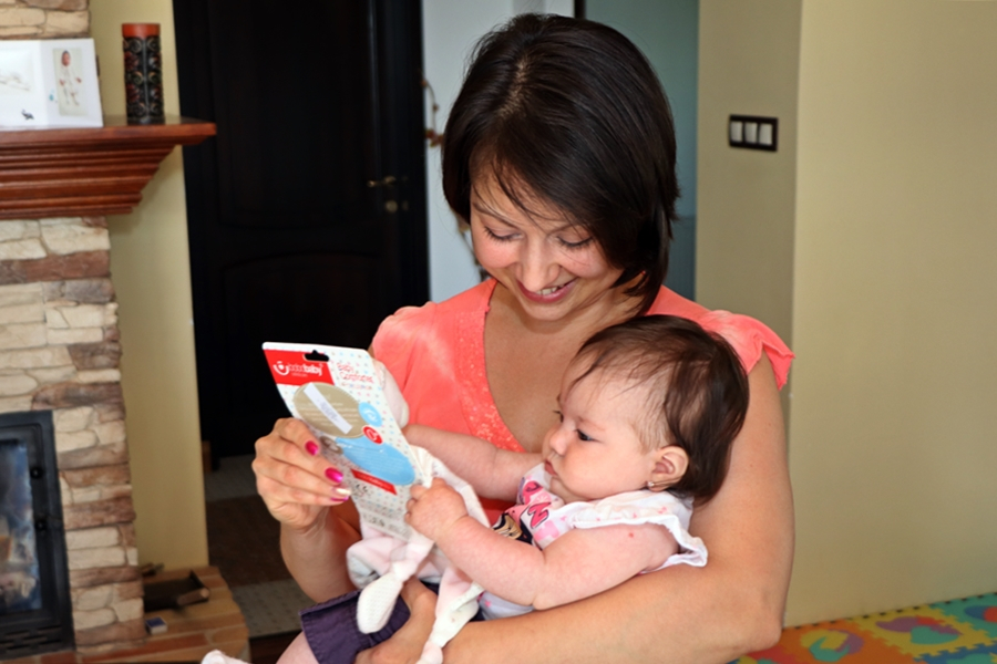 Besze Szelina is megkapta a babacsomagot (galéria)