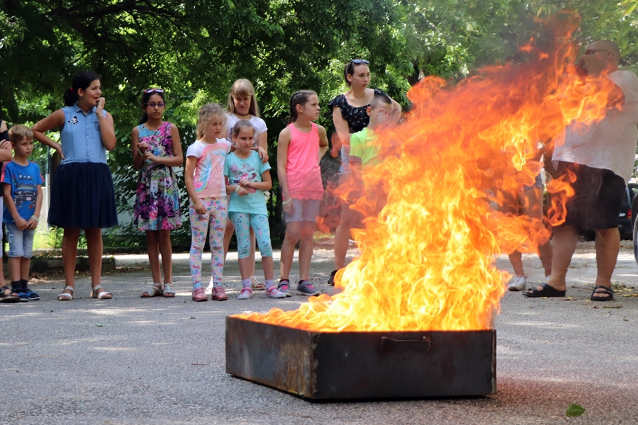 Tüzet is oltottak a gyerekek az Egészségfejlesztési Táborban (galéria)