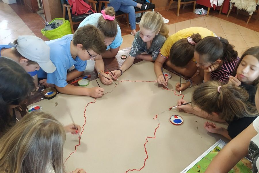 Napközi kézműveskedéssel