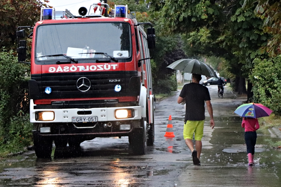 Gondokat okozott a jelentős mennyiségű esővíz (galériával frissítve)