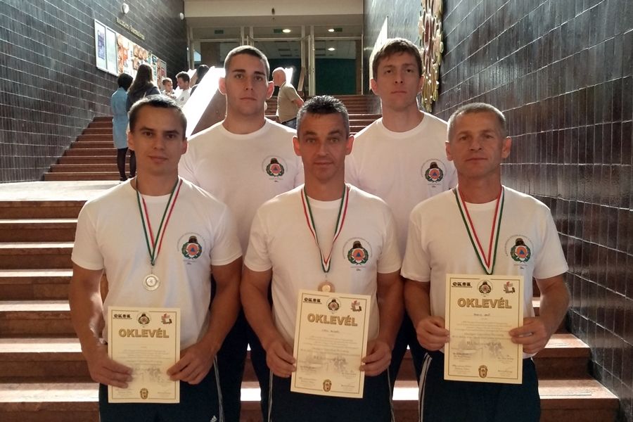 Huszonhárom emeletet győztek le a halasi tűzoltók