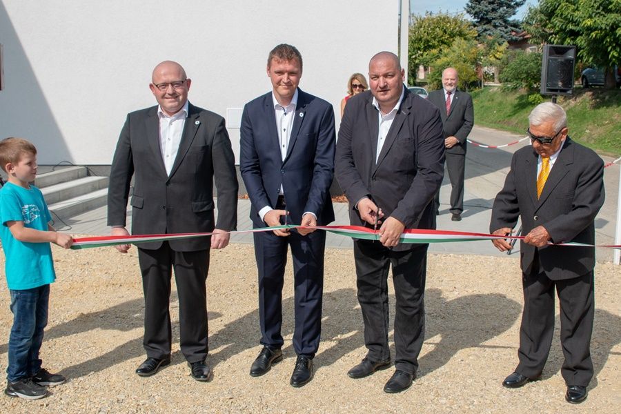 Átadták a Dósa István Birkózócsarnokot (galéria)