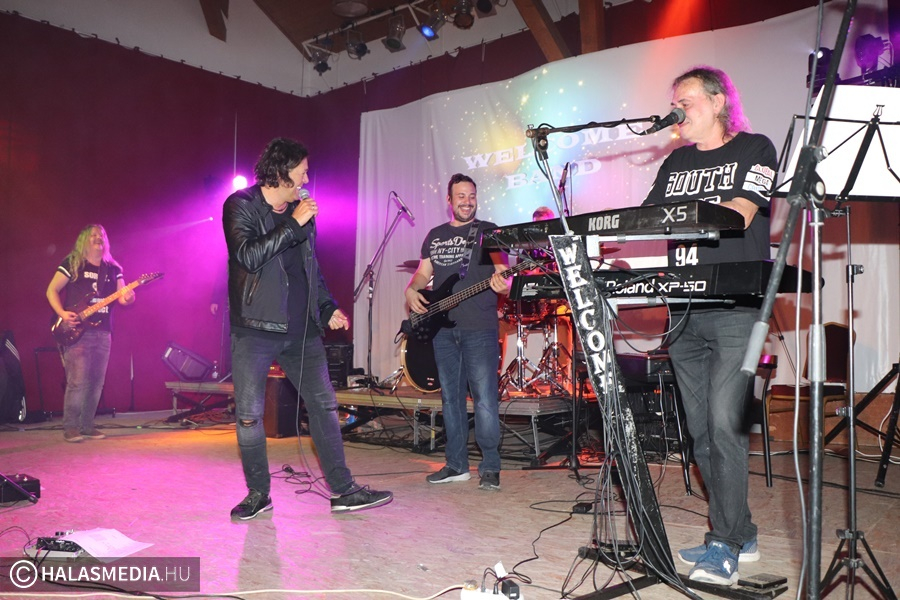 Hevesi Tamással és több száz rajongóval ünnepelt a Welcome (galéria)