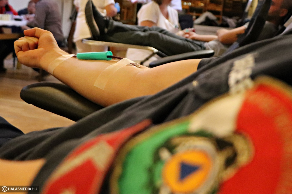 Véradás volt a halasi tűzoltóságon (galéria)