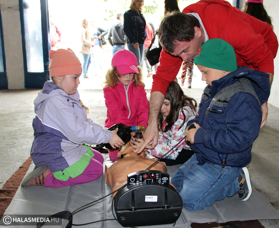 Halason is várják az életmentő hősöket