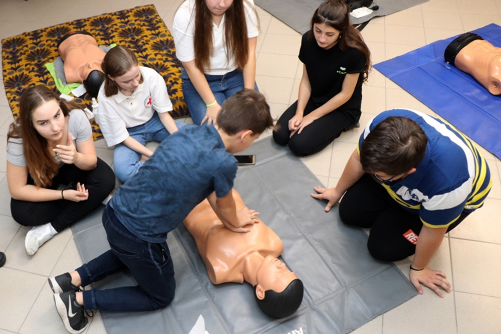 Halasi diákok a Hősképzőben (galéria)