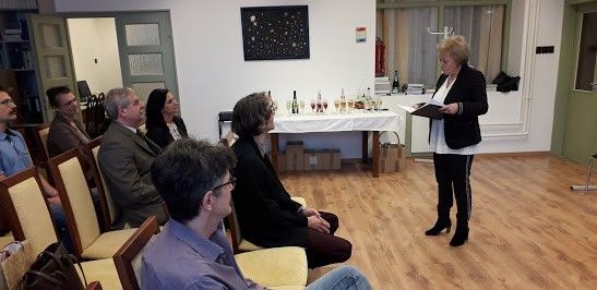 Meghosszabbították a szavazást: hajrá, Vladár Éva!