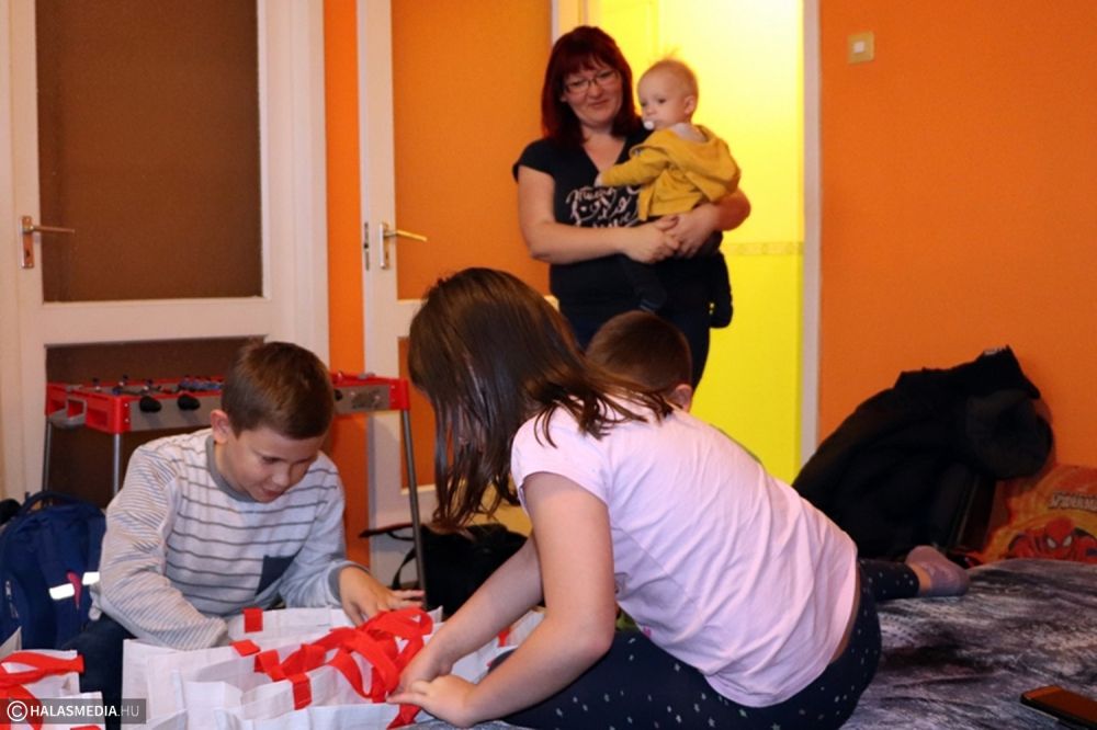 Meglepetés a halasi nagycsaládosoknak (galéria)