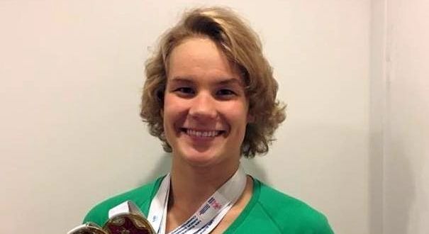 (►) Janka pénteken a mixváltóval úszik