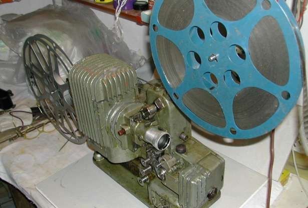 Lakiteleki filmszemle
