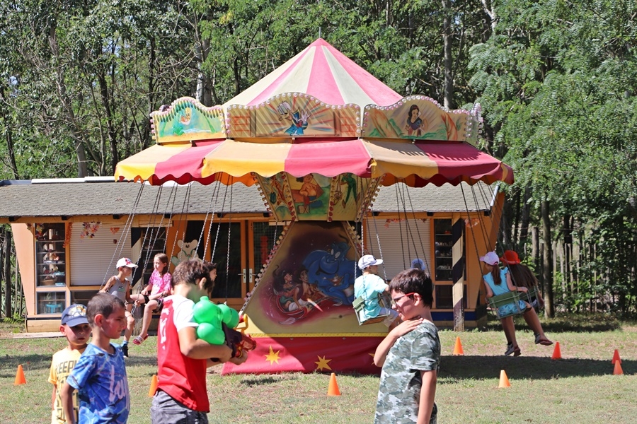 Máltai tábor sok kalanddal (►)