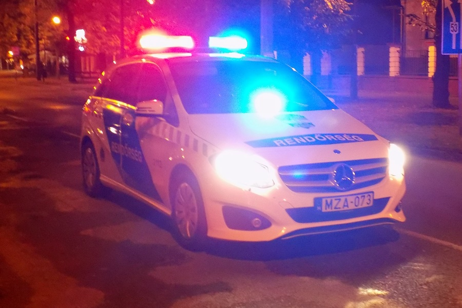 Tragédia Kiskunmajsán: az egyik elgázolt gyalogos elhunyt a balesetben (frissítve)