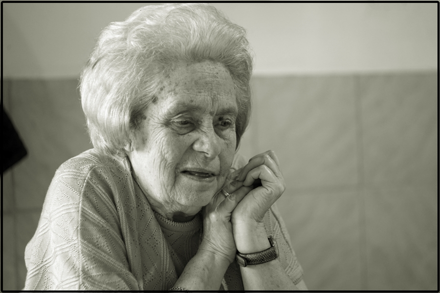 Elhunyt Halász Kálmánné