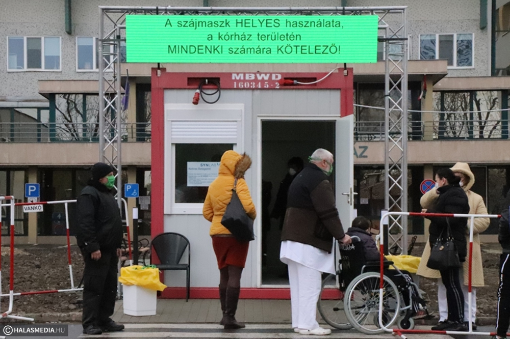 Újabb szigorítás a kórházban (galéria)