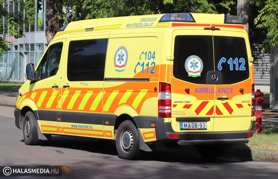 Kisteherautó és traktor ütközött Mélykúton