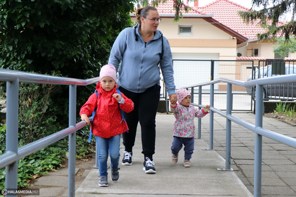 Megint gyerekzsivajtól hangosak az óvodák (galéria)